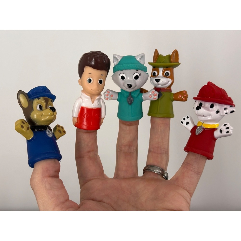 PAW Patrol 8 Piece Finger Puppet Set Chase Marshall Skye Ryder Everest Tracker